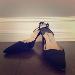 Classic kitten heels